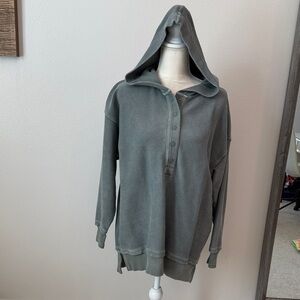 Aerie Women's Green Ribbed Hoodie